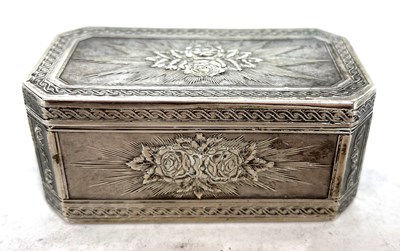 Lot 127 - Import .925 trinket box assayed London 1907,...