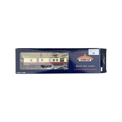 Lot 30 - A boxed Bachmann Branch-Line 00 gauge 39-077...