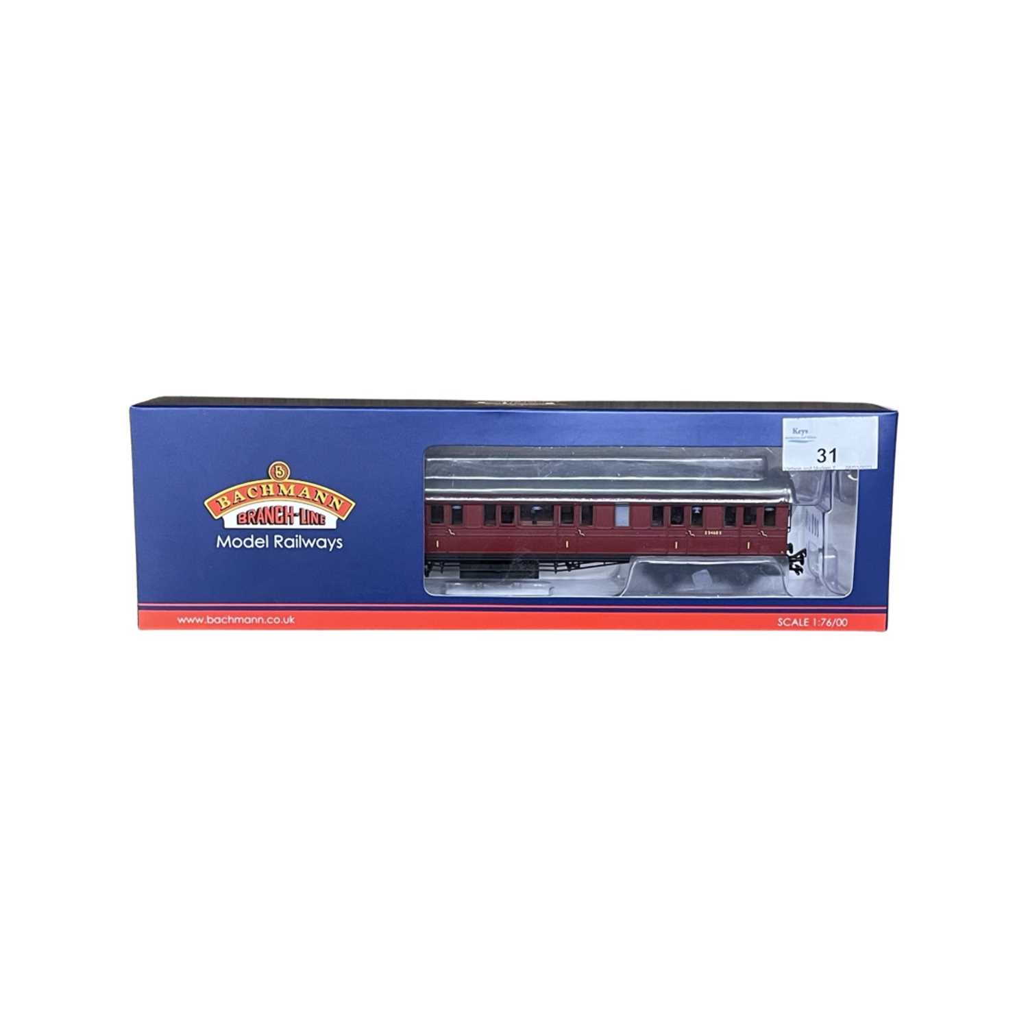 Lot 31 - A boxed Bachmann Branch-Line 00 gauge 36-612...