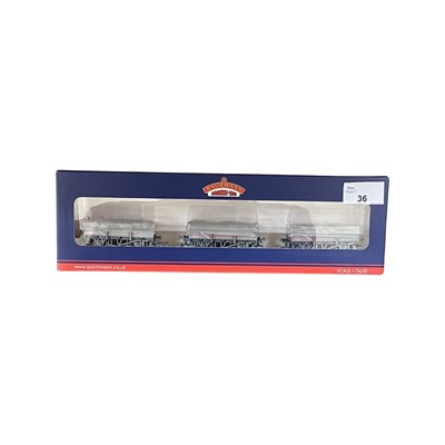 Lot 36 - A boxed Bachmann Branch-Line 00 gauge set of...