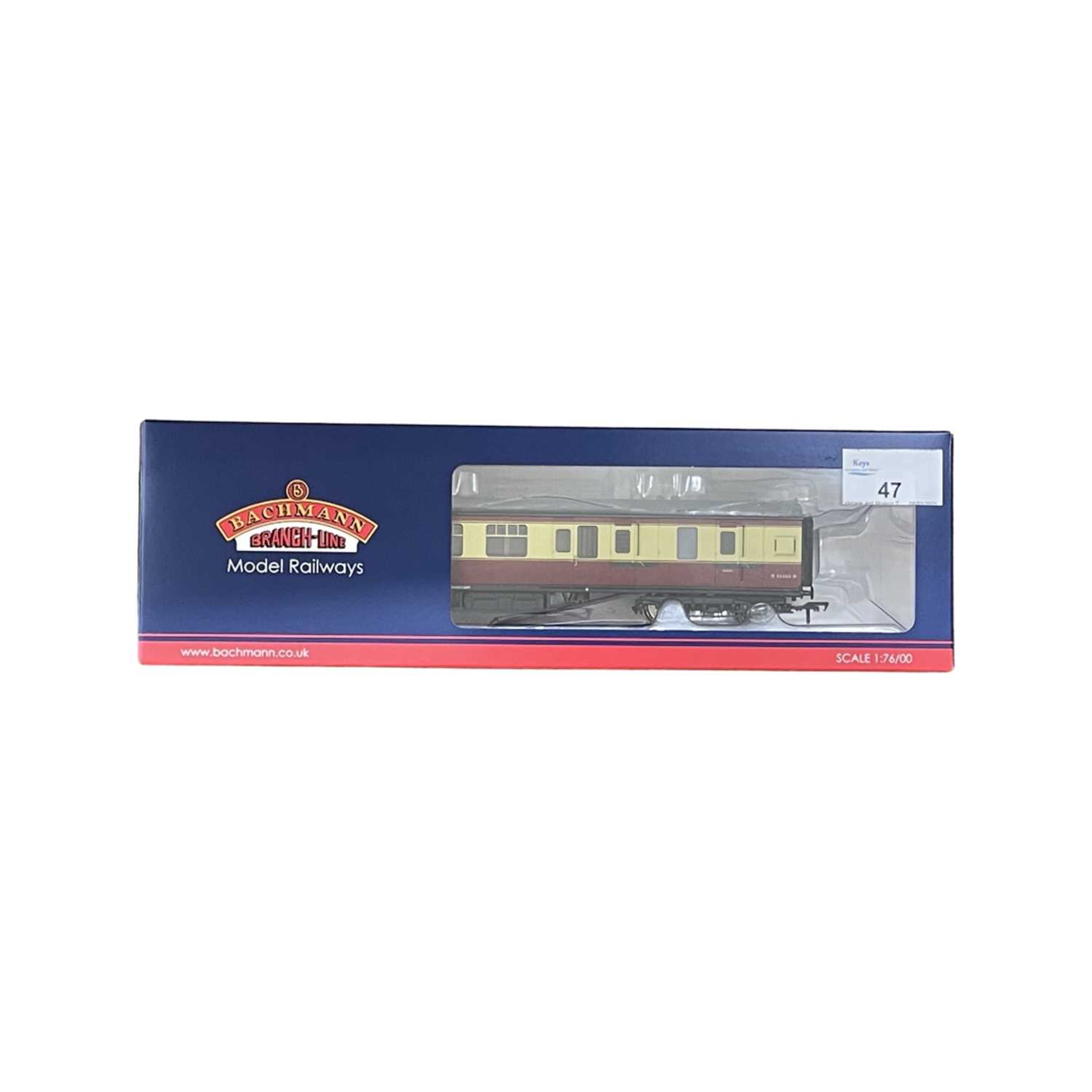 Lot 47 - A boxed Bachmann Branch-Line 00 gauge 39-460...