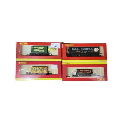 Lot 107 - A mixed lot of boxed Hornby 00 gauge...