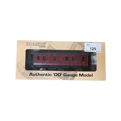 Lot 125 - A boxed Dapol 00 gauge carriage from Hornby...