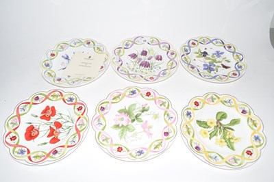Lot 54 - Collection of Wedgwood Flower Artists of Kew...