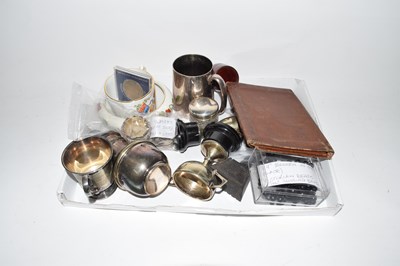 Lot 115 - Box of various mixed items to include small...