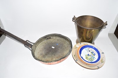 Lot 193 - Mixed Lot: Copper frying pan, small brass...