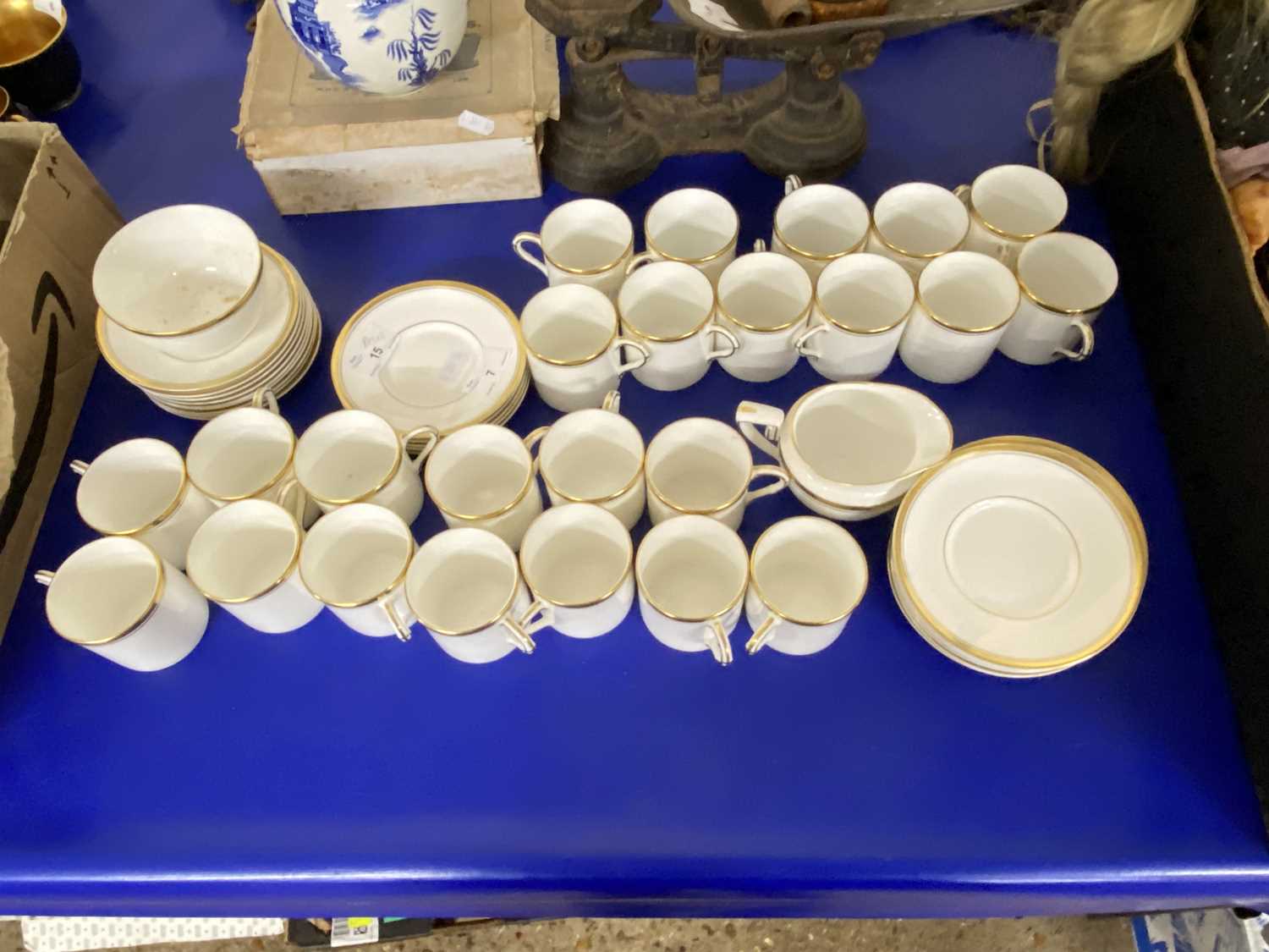 Lot 7 - Quantity of Royal Worcester gilt rimmed coffee...