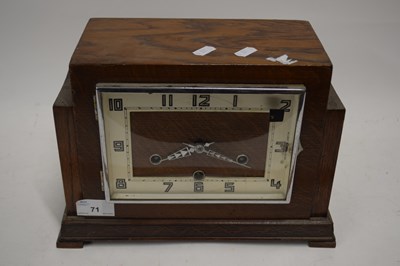 Lot 71 - Early 20th Century oak cased mantel clock