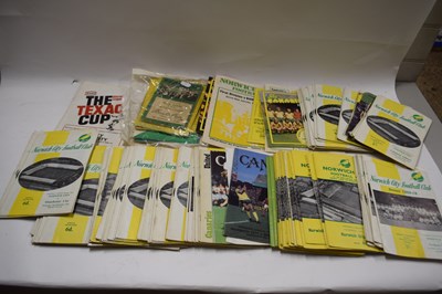 Lot 79 - Box of various vintage Norwich City programs
