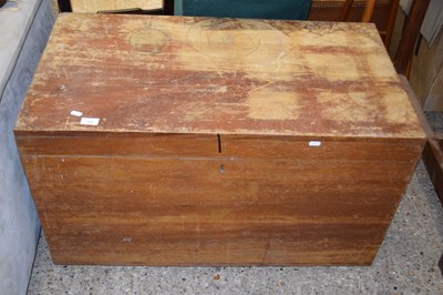 Lot 324 - 20th Century camphor or hardwood blanket box