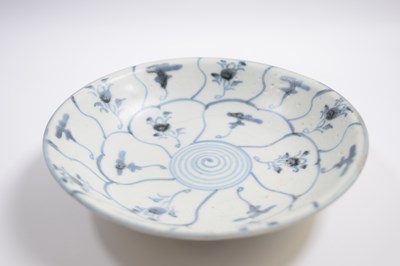 Lot 251 - Chinese porcelain bowl from the Tek Sing cargo...