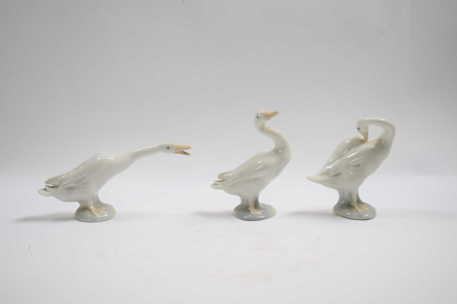 Lot 317 - Group of three Lladro geese in various poses