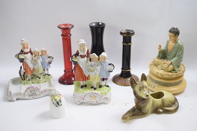 Lot 322 - Group of ceramics including a group...