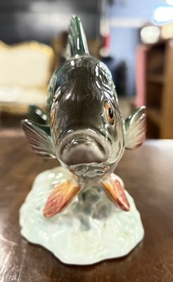 Lot 397 - Beswick model of a perch together with a...