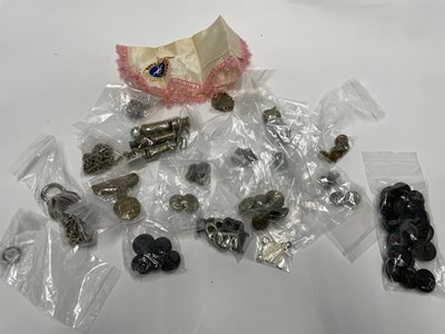 Lot 440 - Quantity of vintage whistles