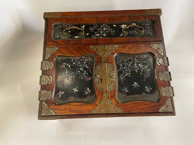 Lot 492 - Early 20th Century Oriental table top box with...