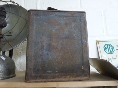 Lot 509 - Vintage petrol can