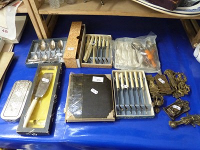 Lot 579 - Mixed Lot: Various cased cutlery, collection...