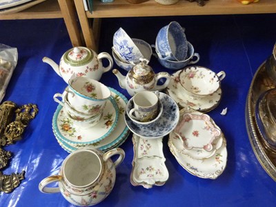 Lot 584 - Mixed Lot: Various assorted tea wares