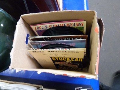 Lot 633 - Box of assorted singles