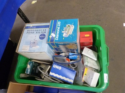 Lot 658 - Box of mixed items to include pond filter etc