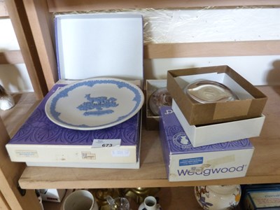 Lot 673 - Mixed Lot: Wedgwood Mother plates,...