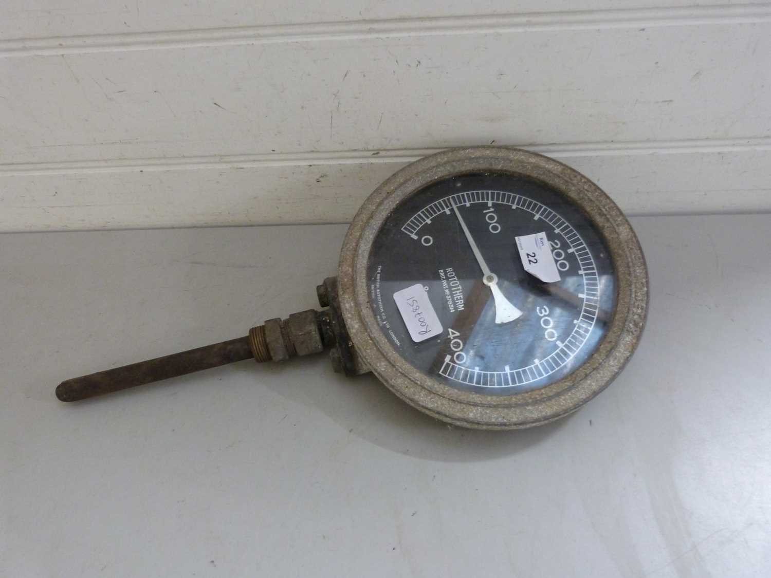 Lot 22 - Vintage Rototherm temperature gauge