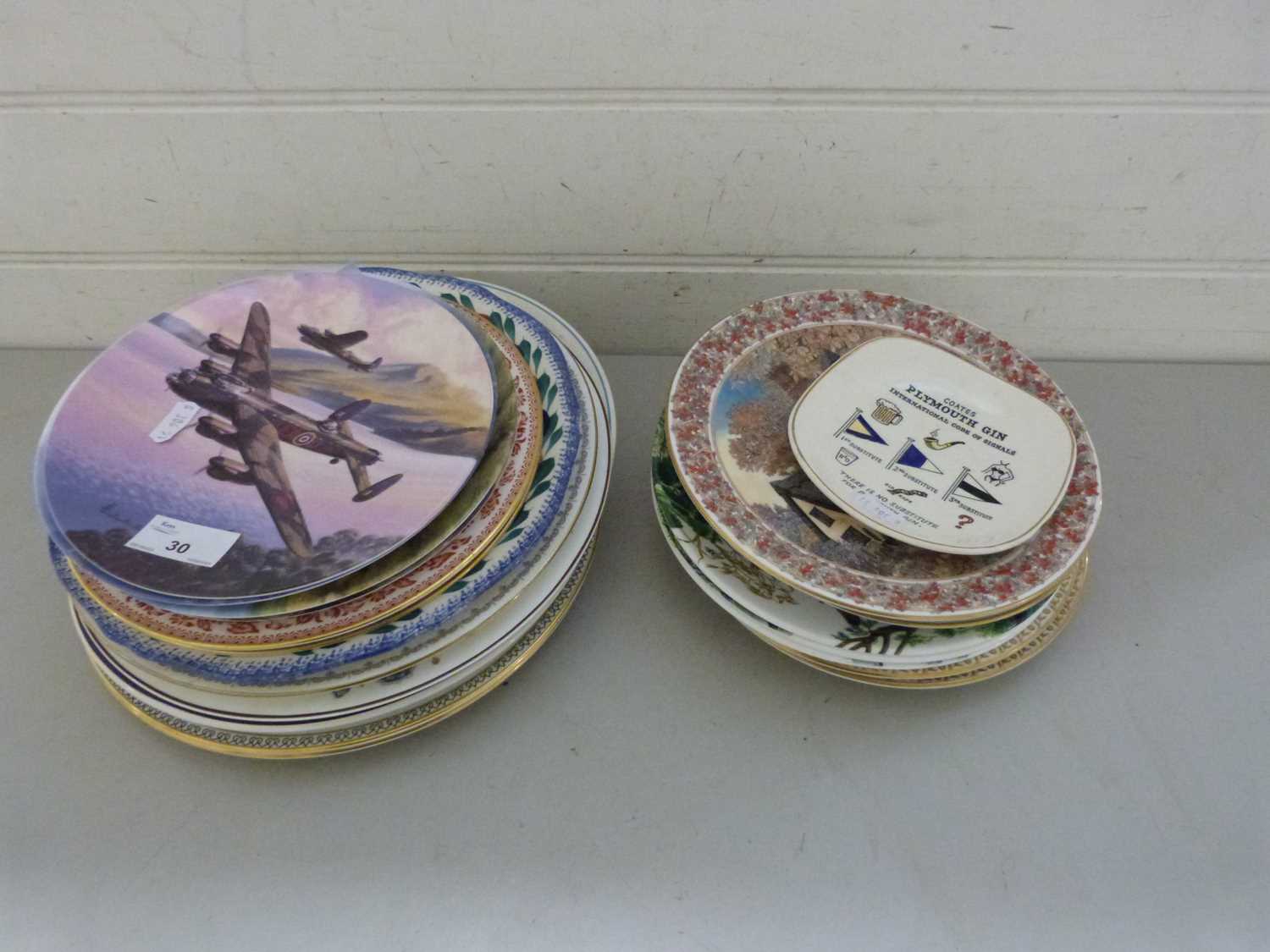 Lot 30 Collection of various decorative plates to
