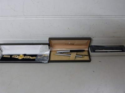 Lot 110 - Mixed Lot: Parker pens and others, ladies...