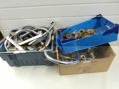 Lot 139 - Three boxes of various taps and parts