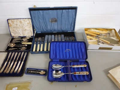 Lot 170 - Mixed Lot: Cased cutlery to include Royal...