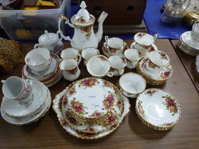 Lot 171 - Quantity of Royal Albert Old Country Rose tea...