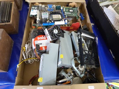 Lot 711 - One box of various computer spares