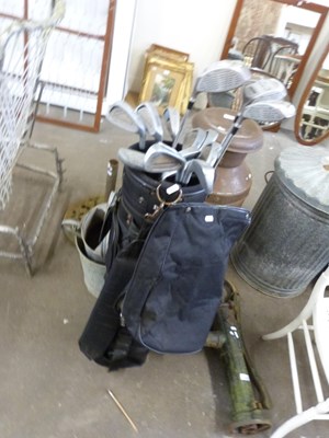 Lot 785 - Case of Spalding golf clubs