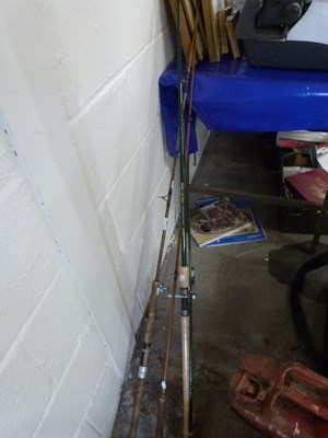 Lot 858 - Rovex Avon Quiver Deluxe rod with reel plus...