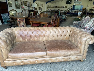 Lot 624 - Large modern brown leather Chesterfield sofa...