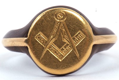 Lot 38 - An antique Masonic gold and tortoiseshell ring,...