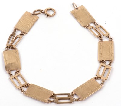 Lot 167 - A 9ct stamped bracelet, a design with...