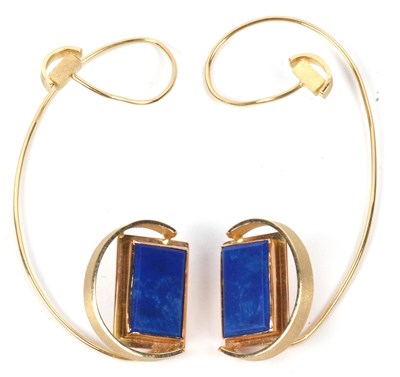 Lot 241 - A pair of mid grade yellow metal and lapis...