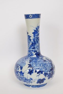 Lot 25 - Japanese porcelain vase with blue and white...