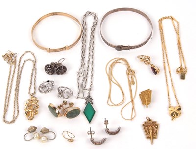 Lot 313 - A small quantity of assorted jewellery to...