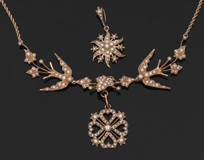 Lot 391 - 15ct seed pearl necklace and two...