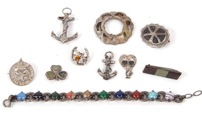 Lot 334 - Mixed lot to include two anchor agate set...