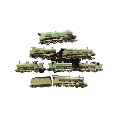 Lot 146 - A mixed lot of Hornby 00 gauge locomotives, to...