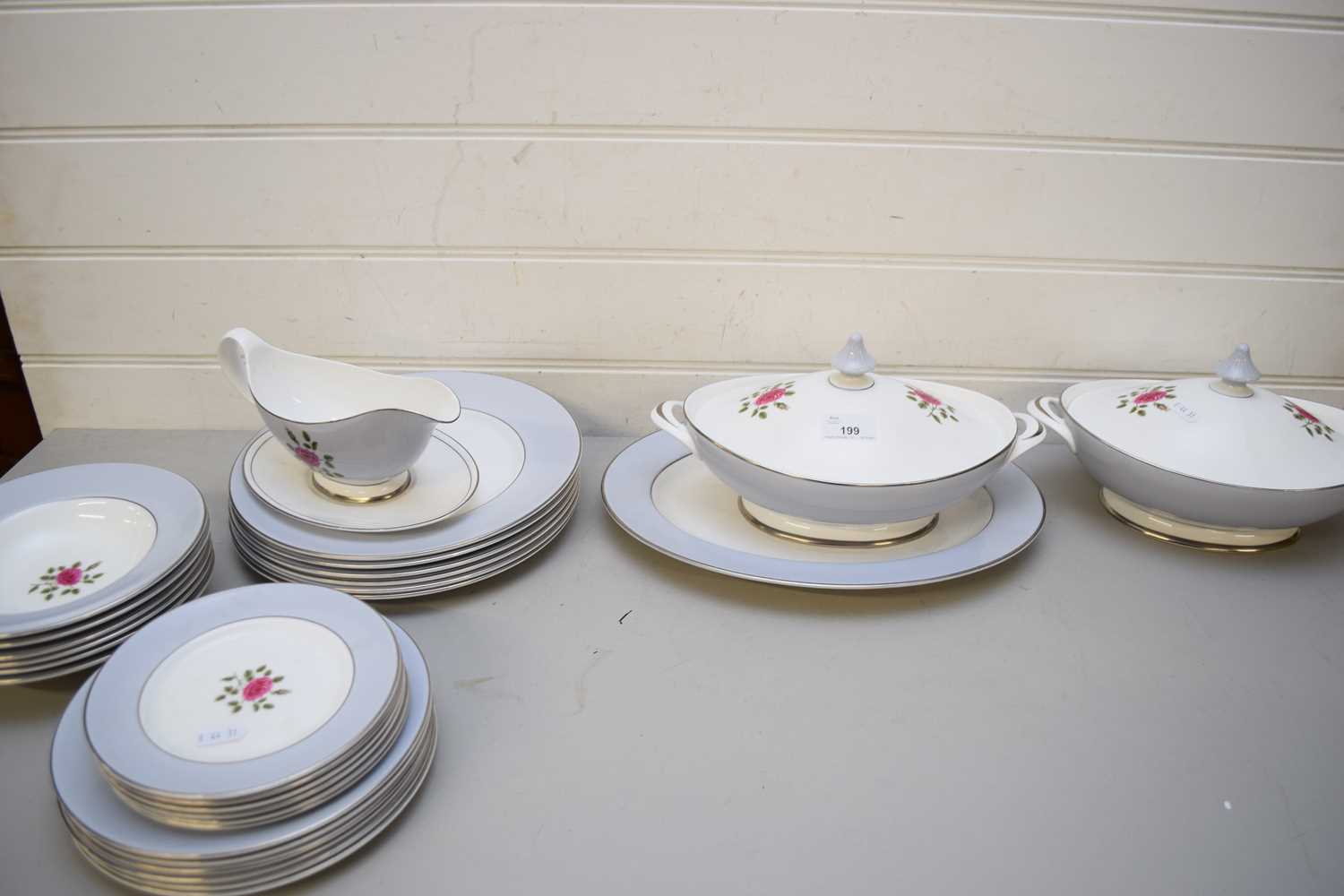 Lot 199 - QUANTITY OF ROYAL DOULTON CHATEAU ROSE PATTERN...