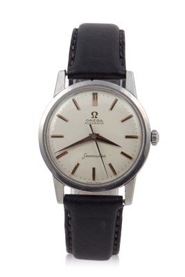 Lot 431 - A vintage Omega Seamaster automatic, the white...