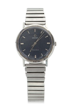 Lot 433 - An Omega Geneve gents watch with a blue dial...