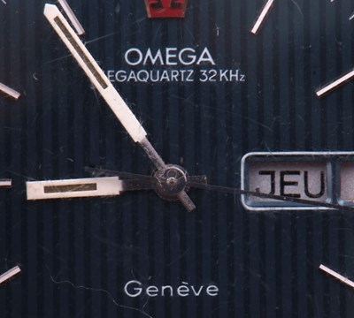 Lot 435 - An Omega Geneve mega quartz 32KHZ, the watch...