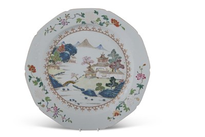 Lot 146 - A large Chinese porcelain charger, Qianlong...