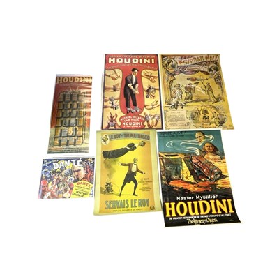 Lot 3 - A mixed lot of various reproduction magic...